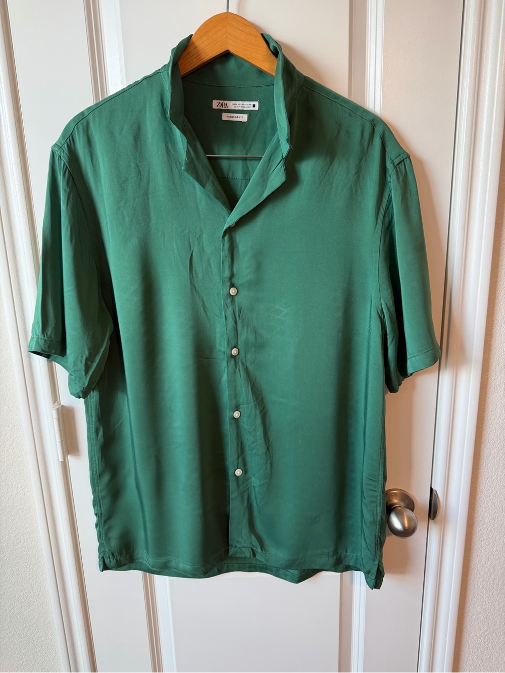 Zara Men's Emerald Green Short-Sleeve Button-Down Shirt